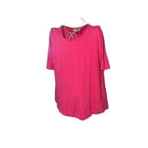 Beautiful CHICO’S eyelet design hot pink blouse Chico's size 3 (large) Good cond